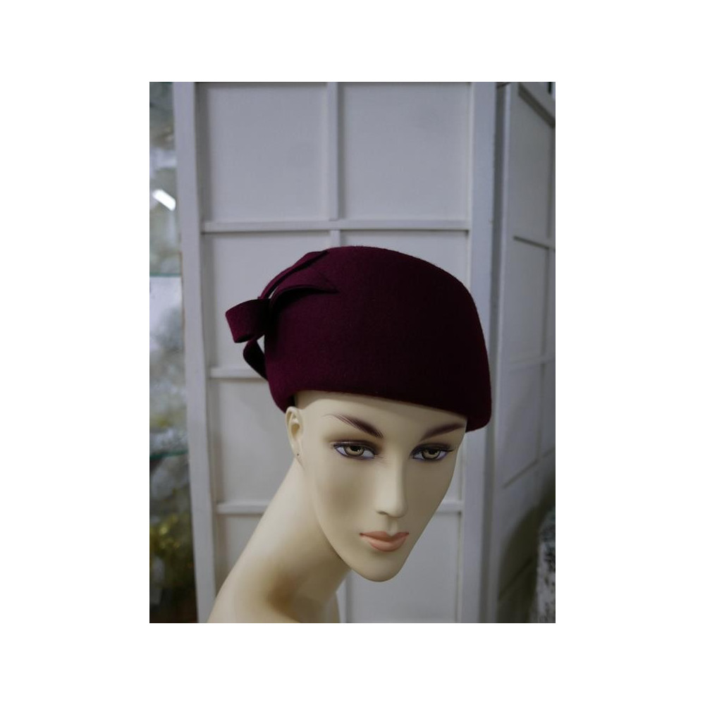 Donna -bordowa czapka furażerka 55-57 cm