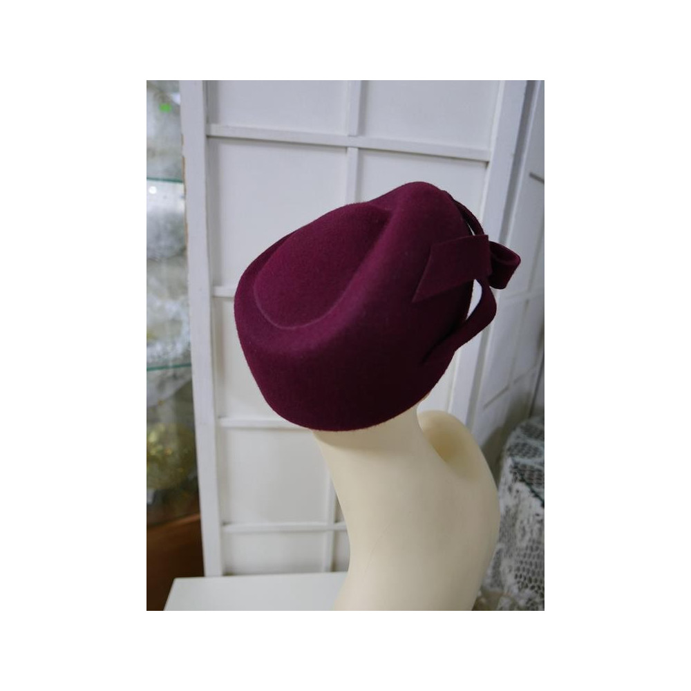 Donna -bordowa czapka furażerka 55-57 cm