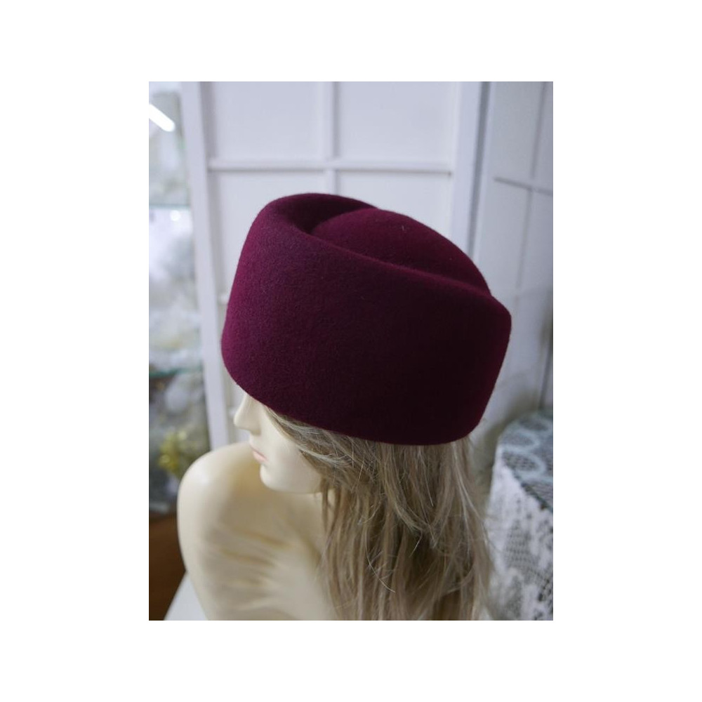 Donna -bordowa czapka furażerka 55-57 cm