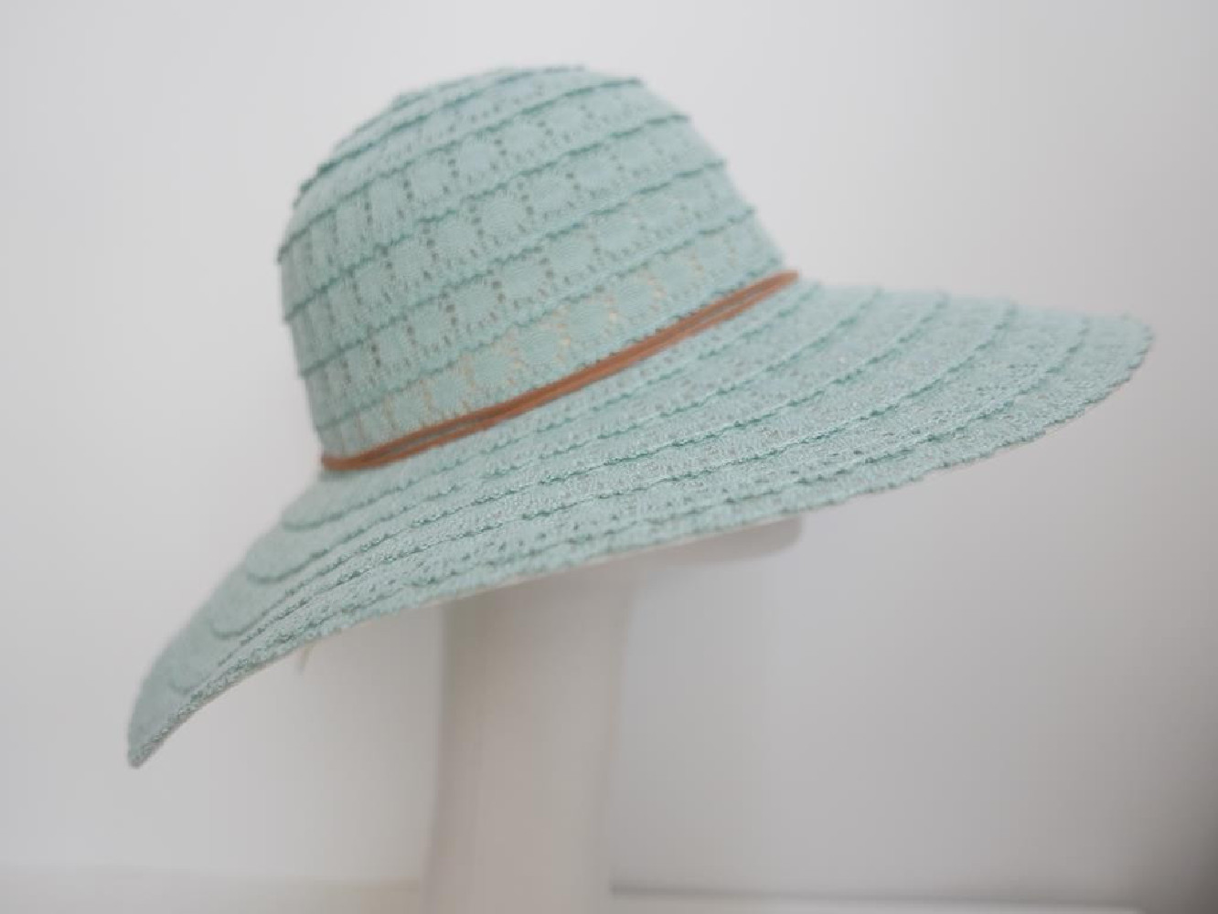 Miętowa koronka kapelusz letni  do 58 cm