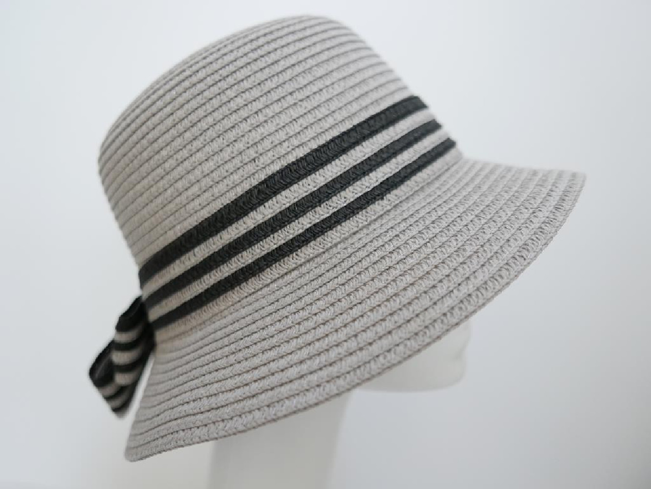 Słomkowy szary letni  kapelusz klosz do 57cm