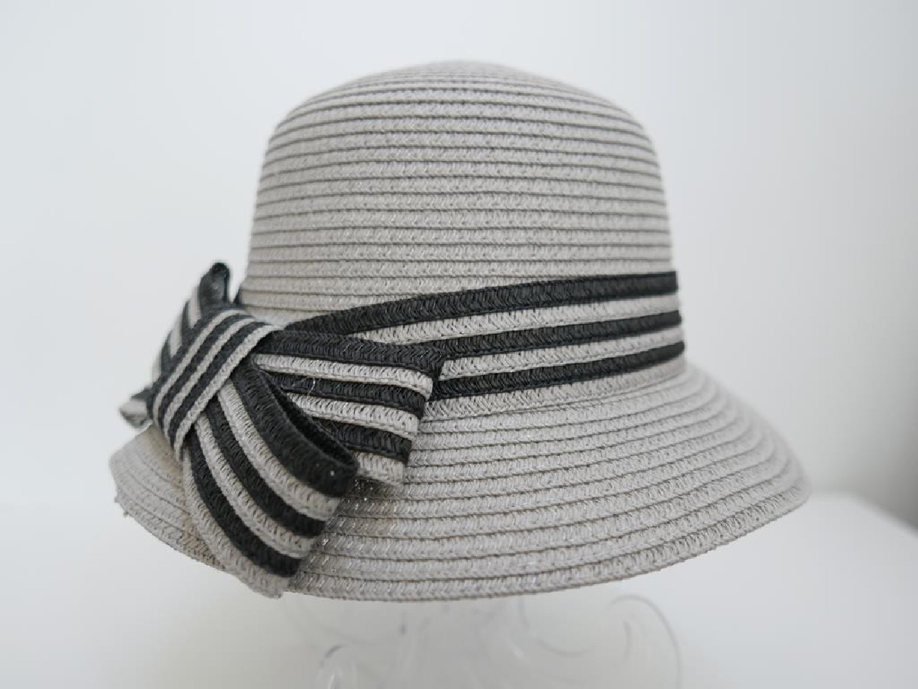 Słomkowy szary letni  kapelusz klosz do 57cm