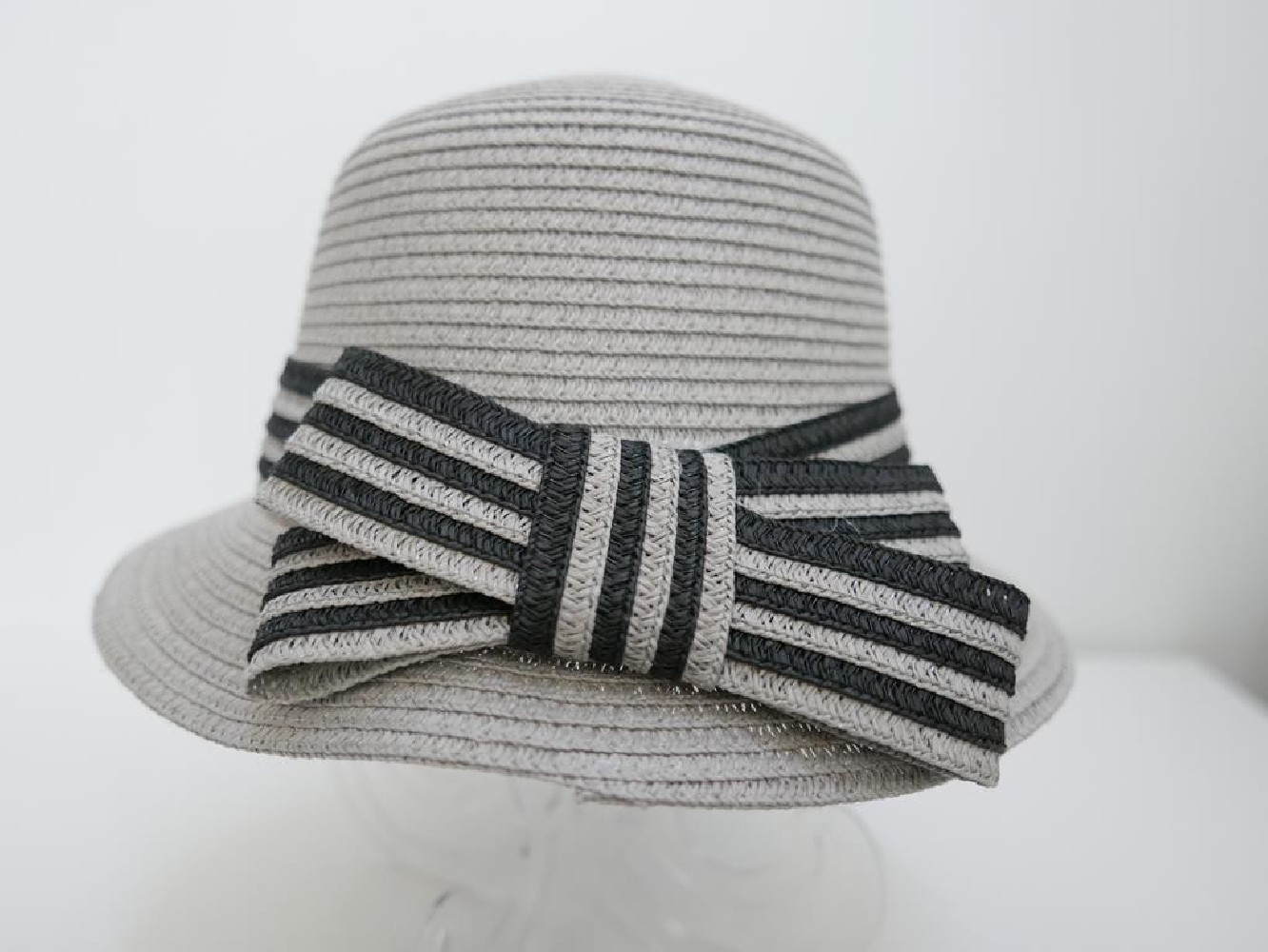 Słomkowy szary letni  kapelusz klosz do 57cm