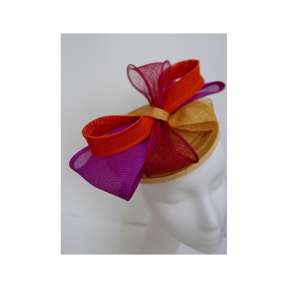 Kolorowy fascynator z lnu i sinamay