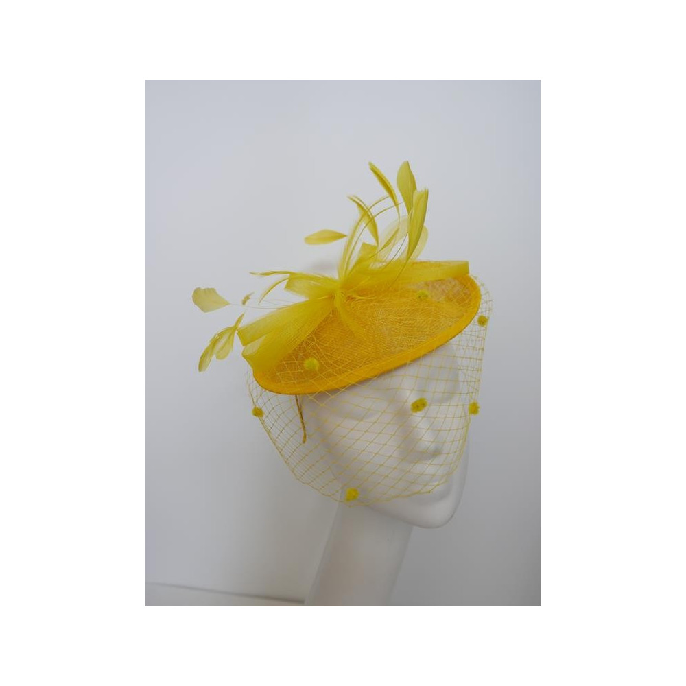 Żółty kapelusik koktajlowy z woalką, z lnu na przepasce