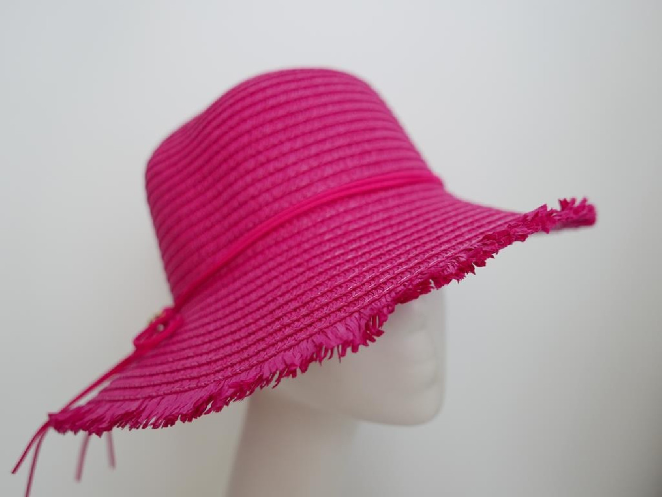 Fuksja słomkowy letni  kapelusz  56-57 cm