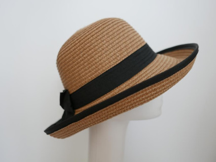 Beżowy słomkowy letni  kapelusz  do 57 cm