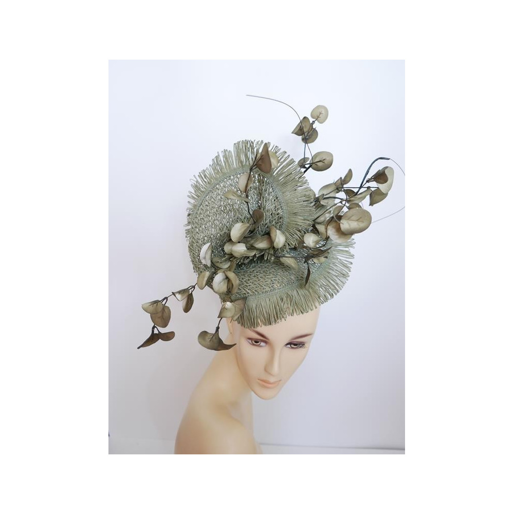 Zielony letni  fascynator z piórami