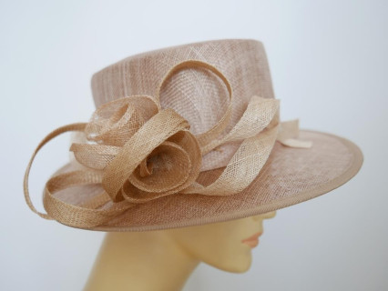 Beżowy kanotier z sinamay do 58 cm