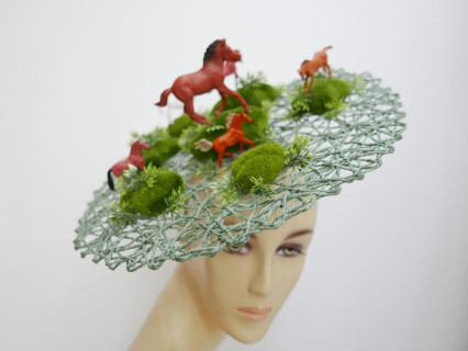 Koniki  zabawny fascynator na opasce