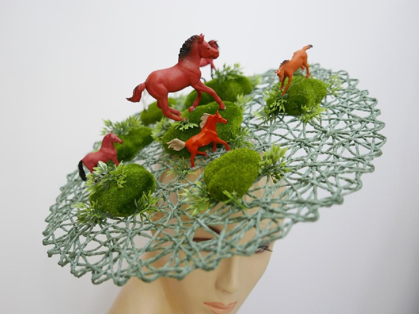 Koniki  zabawny fascynator na opasce