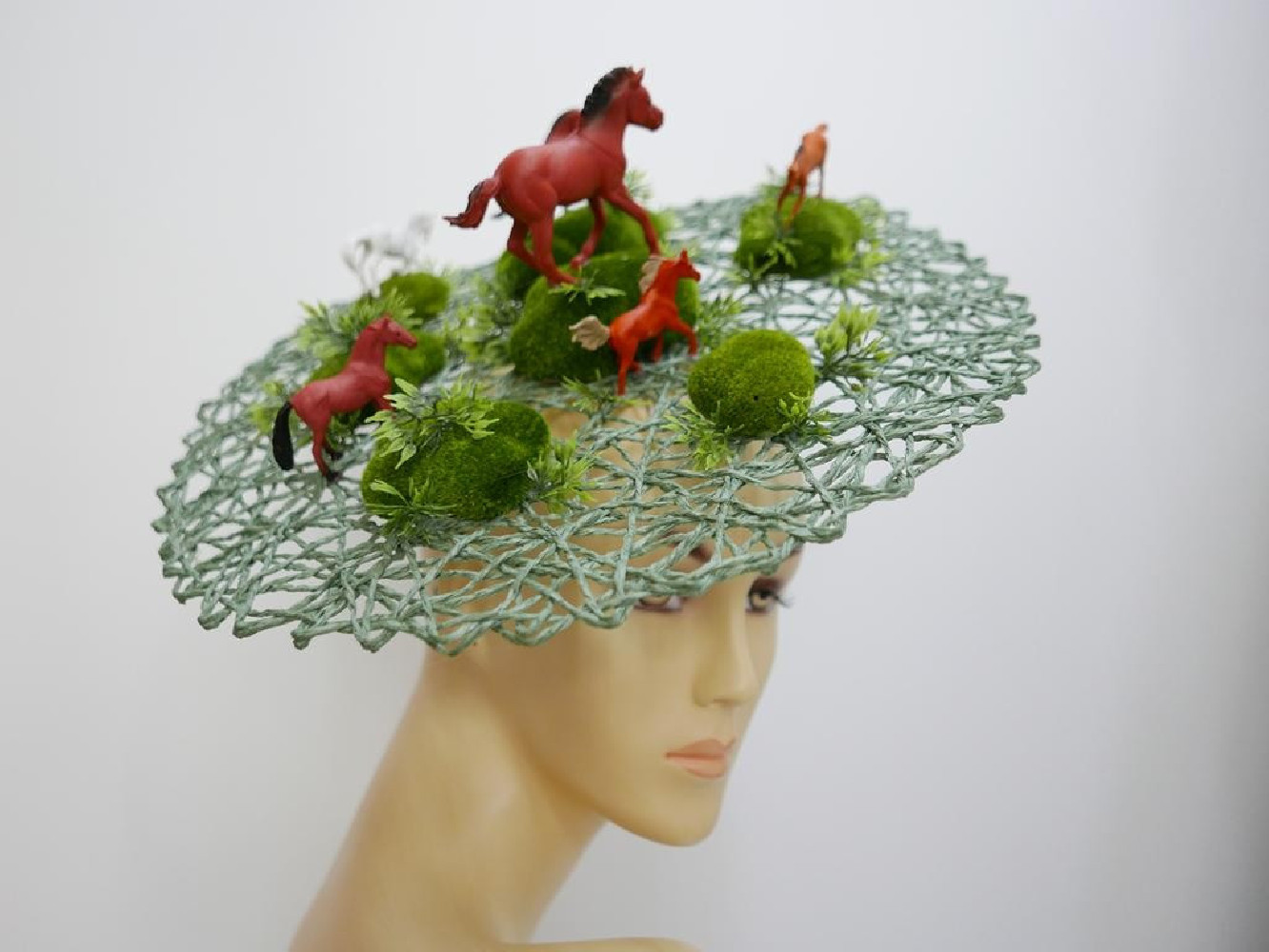 Koniki  zabawny fascynator na opasce