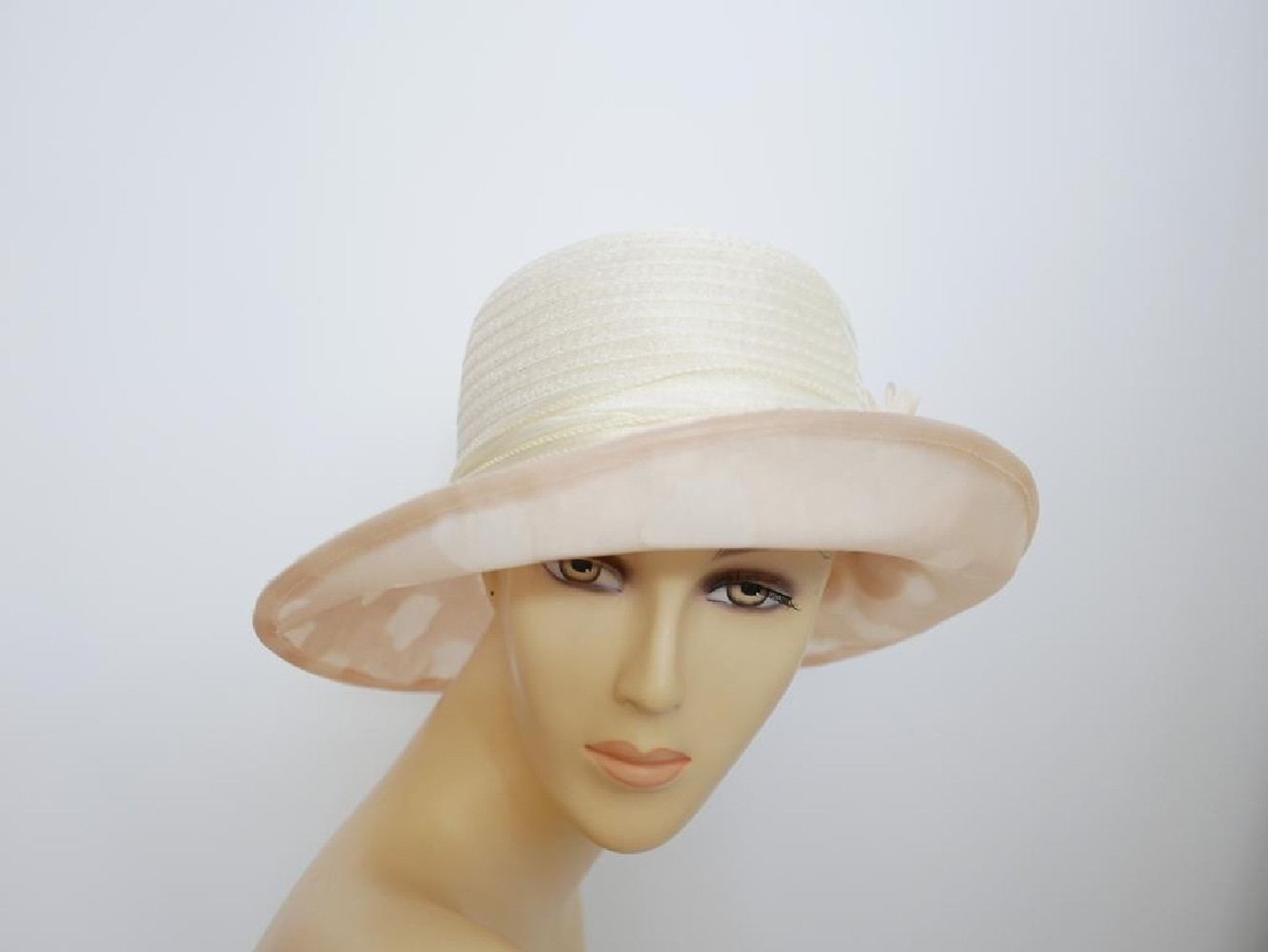 Kremowy letni kapelusz tkanina do 57 cm