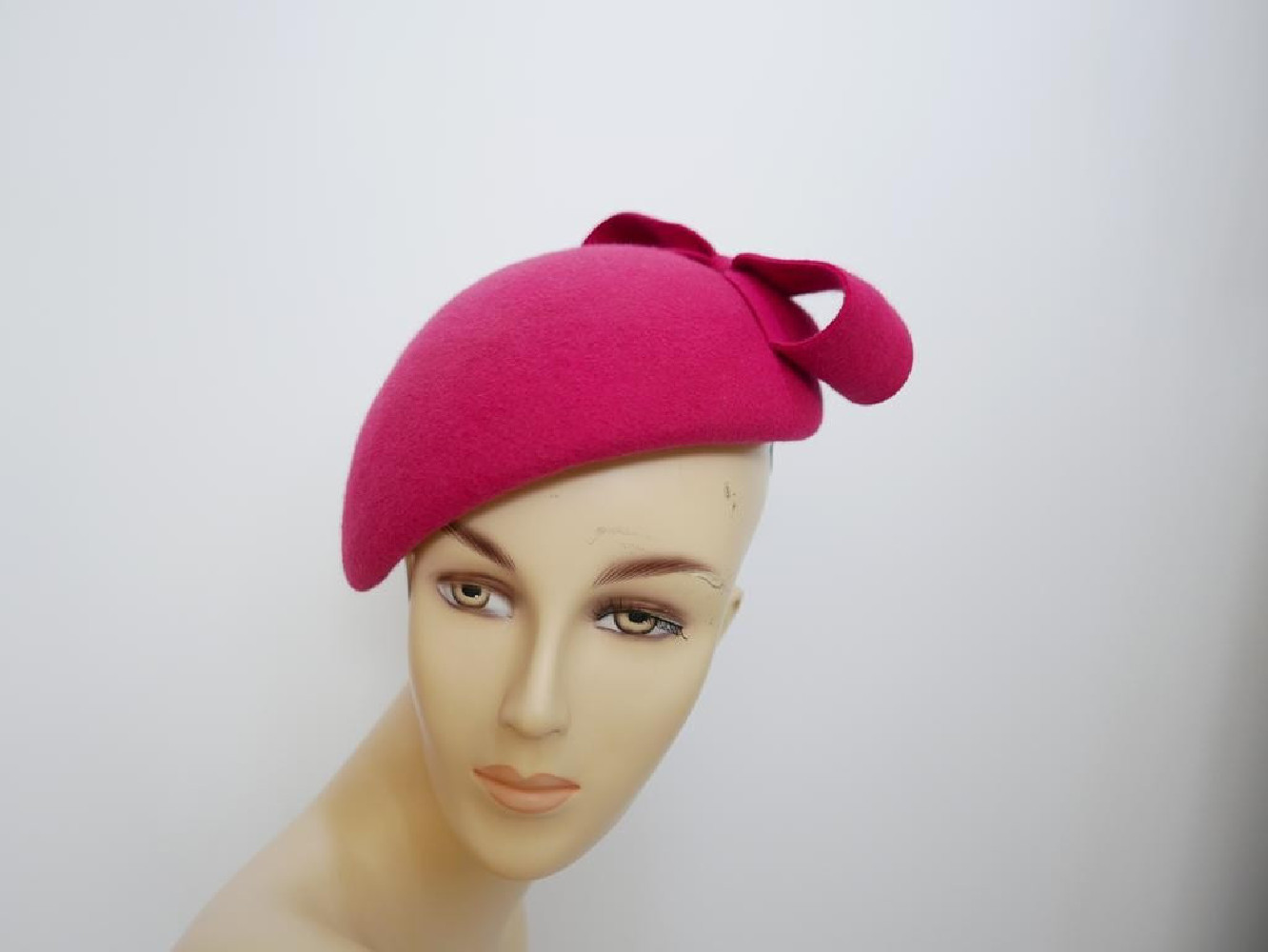 Ivanka 2 różowy midi toczek pilśniowy z kokardą