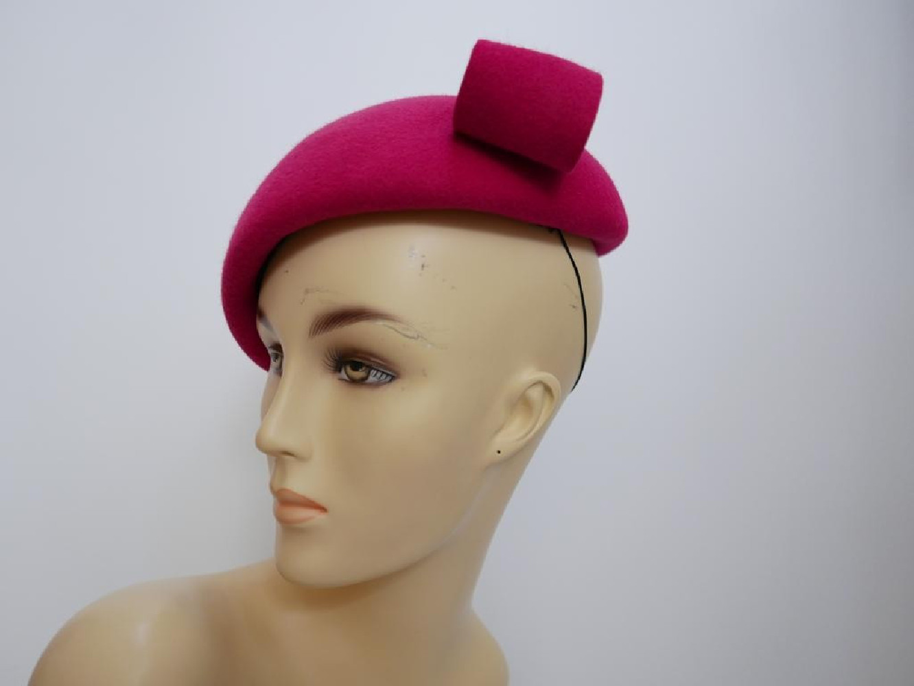 Ivanka 2 różowy midi toczek pilśniowy z kokardą