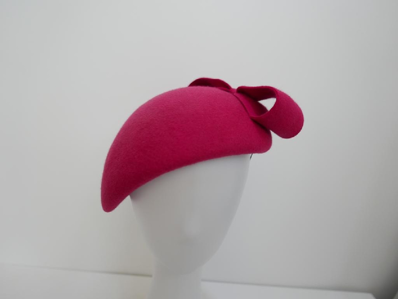 Ivanka 2 różowy midi toczek pilśniowy z kokardą