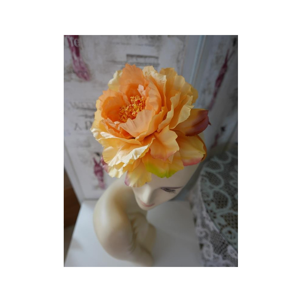 Żółta piwonia fascynator na opasce