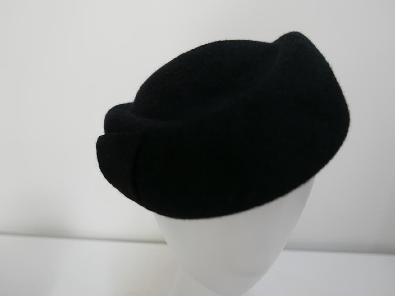 Teodora pilśń welurowa  toczek 54-57 cm