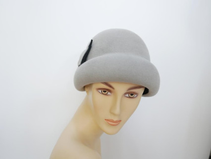 Pollina- szary welur kapeluszo toczek Vintage 54-57 cm