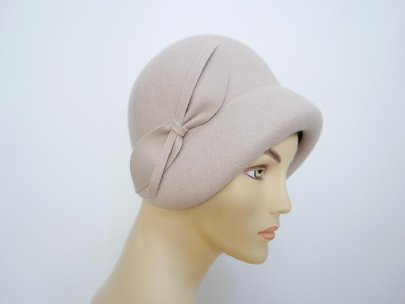 Gina bezowa kapeluszo czapka Vintage 53-56 cm