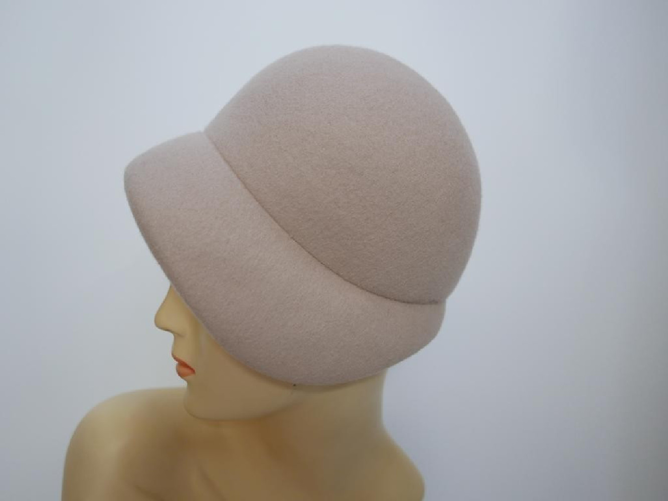 Gina bezowa kapeluszo czapka Vintage 53-56 cm