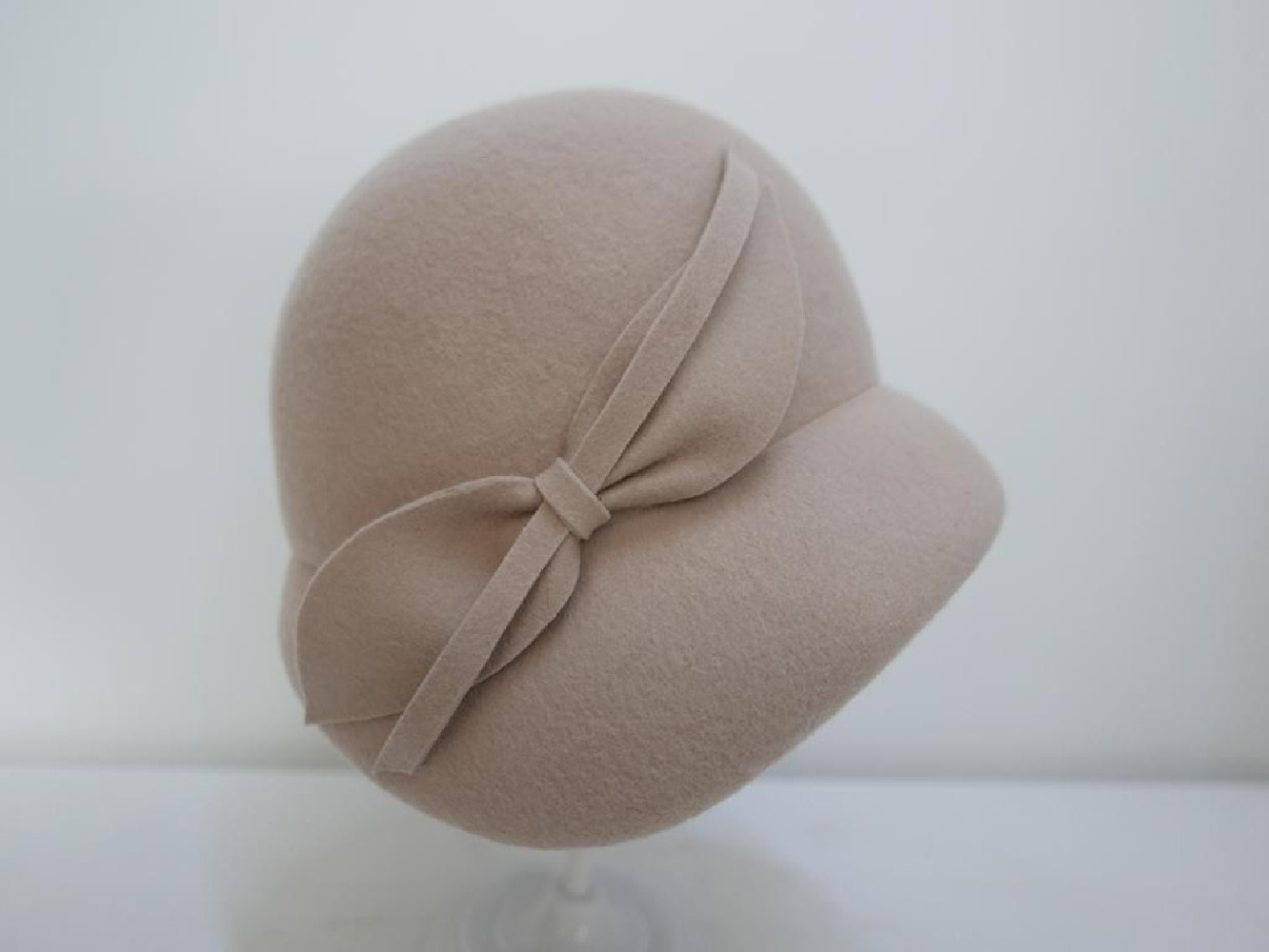 Gina bezowa kapeluszo czapka Vintage 53-56 cm