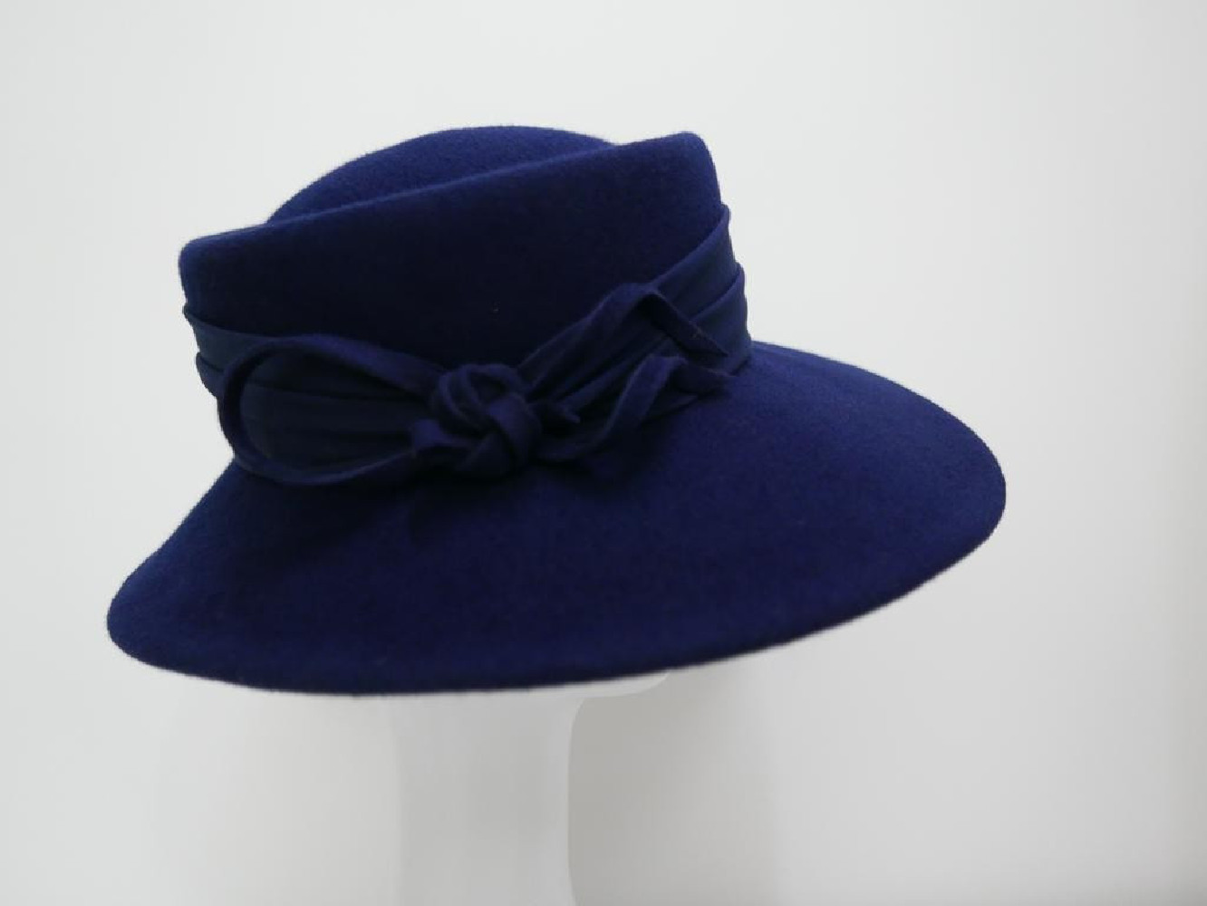 Constance granatowy kapelusz kanotier filc wełna 54-56 cm