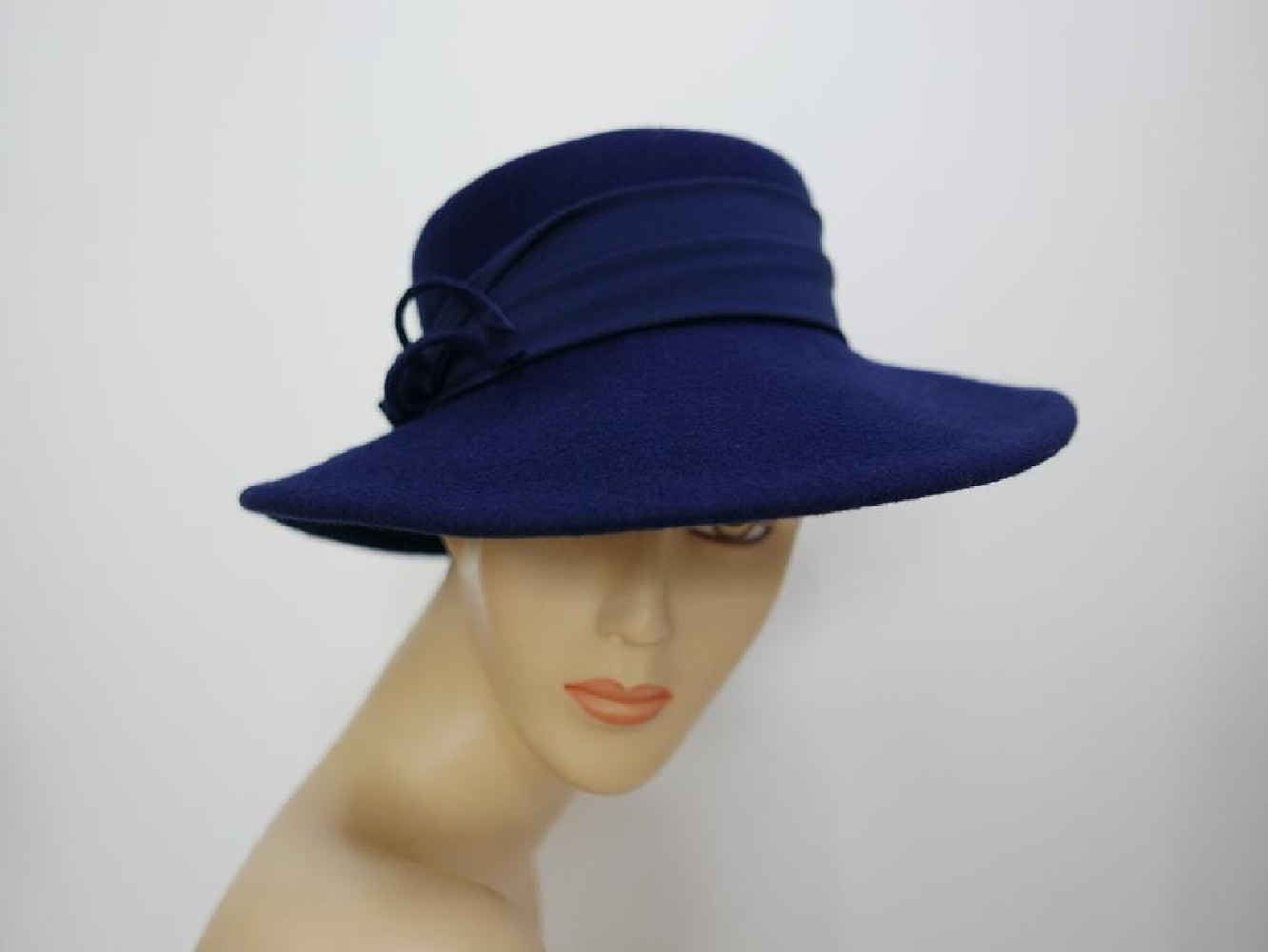 Constance granatowy kapelusz kanotier filc wełna 54-56 cm