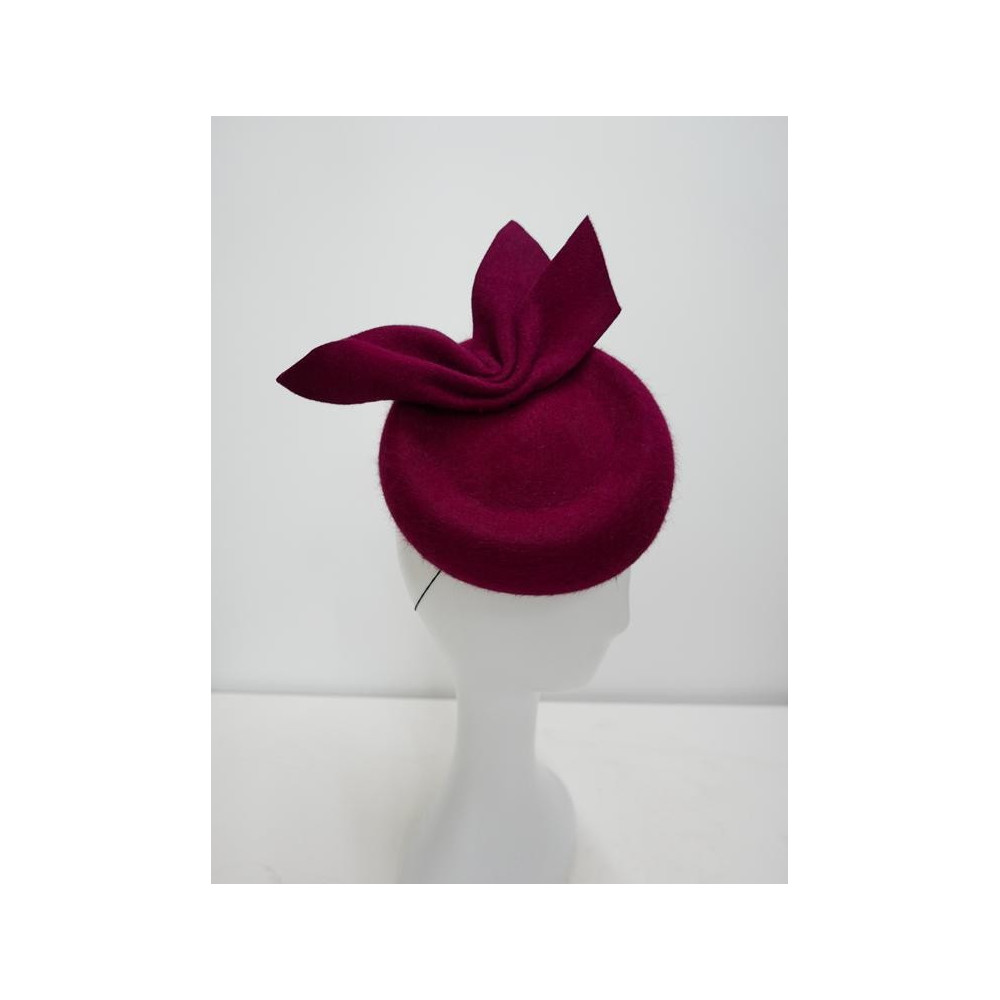 Donia wiśniowy toczek filcowy szałowy model retro