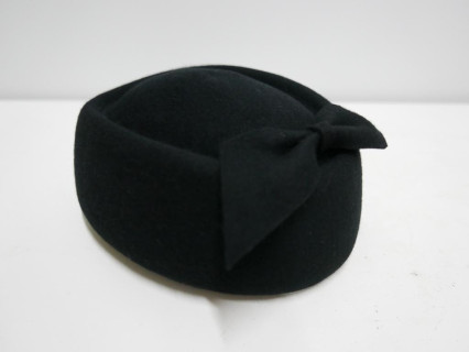 Tallina czarny  toczek filcowy  54-57 cm