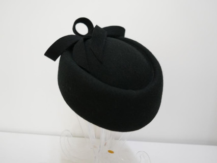 Tatiana czarny toczek ficowy