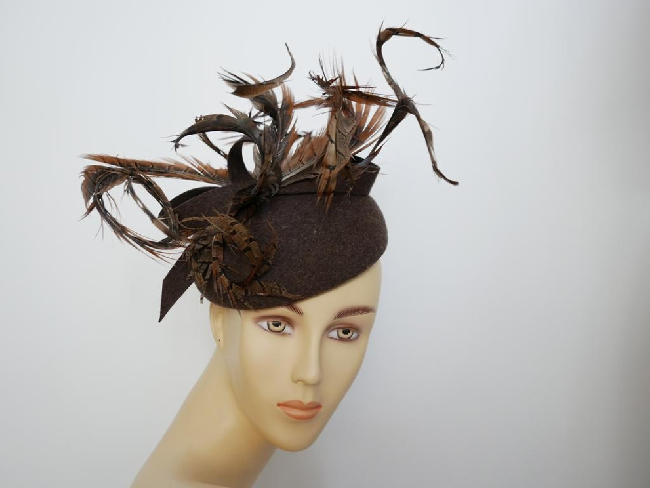 Dziki bażant, toczek filcowy z piórami bażanta