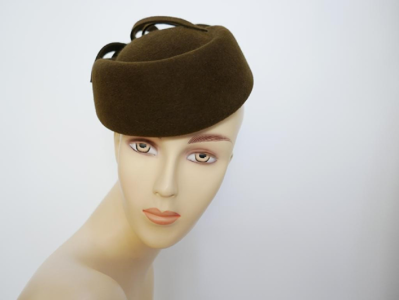 Tatiana brązowy toczek welur fur felt