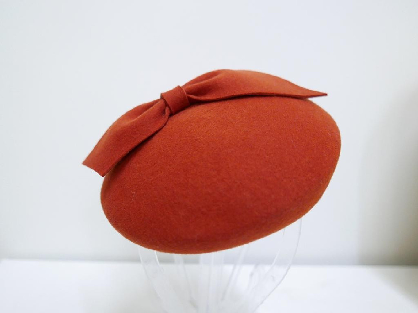 Saturnia rudy mini beret filcowy