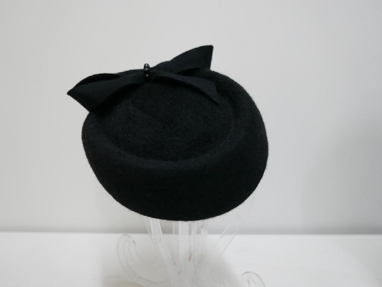 Tonya czarny toczek z pilśniowy