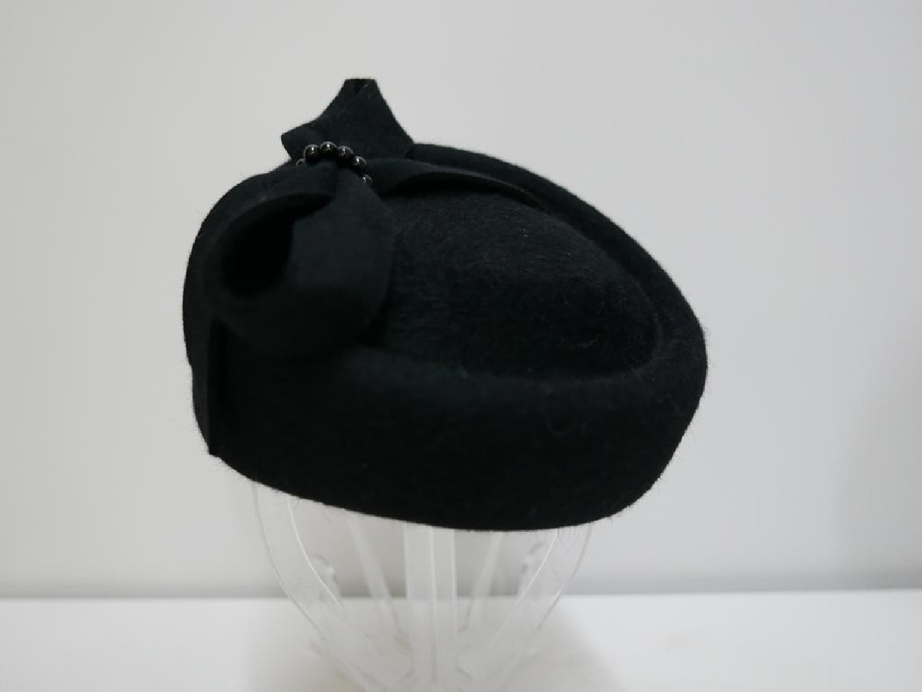 Tonya czarny toczek z pilśniowy