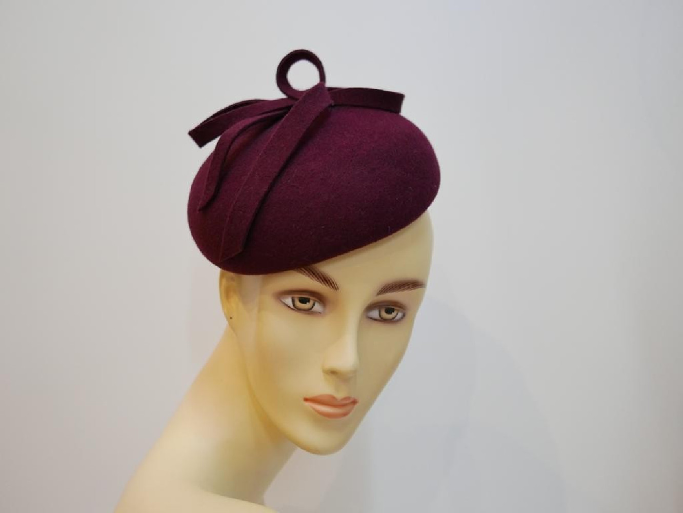 Walentyna bordo mini beret,  toczek filcowy