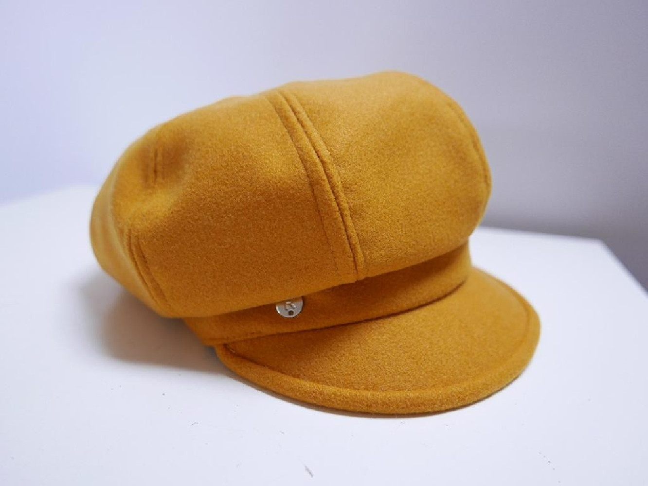 Miodowy kaszkiet do 58 cm regulowany