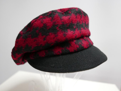 Maciejówka czarno czerwona tkanina do 57 cm regulowany