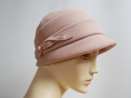 Różowa czapka z daszkiem do 58 cm regulowany
