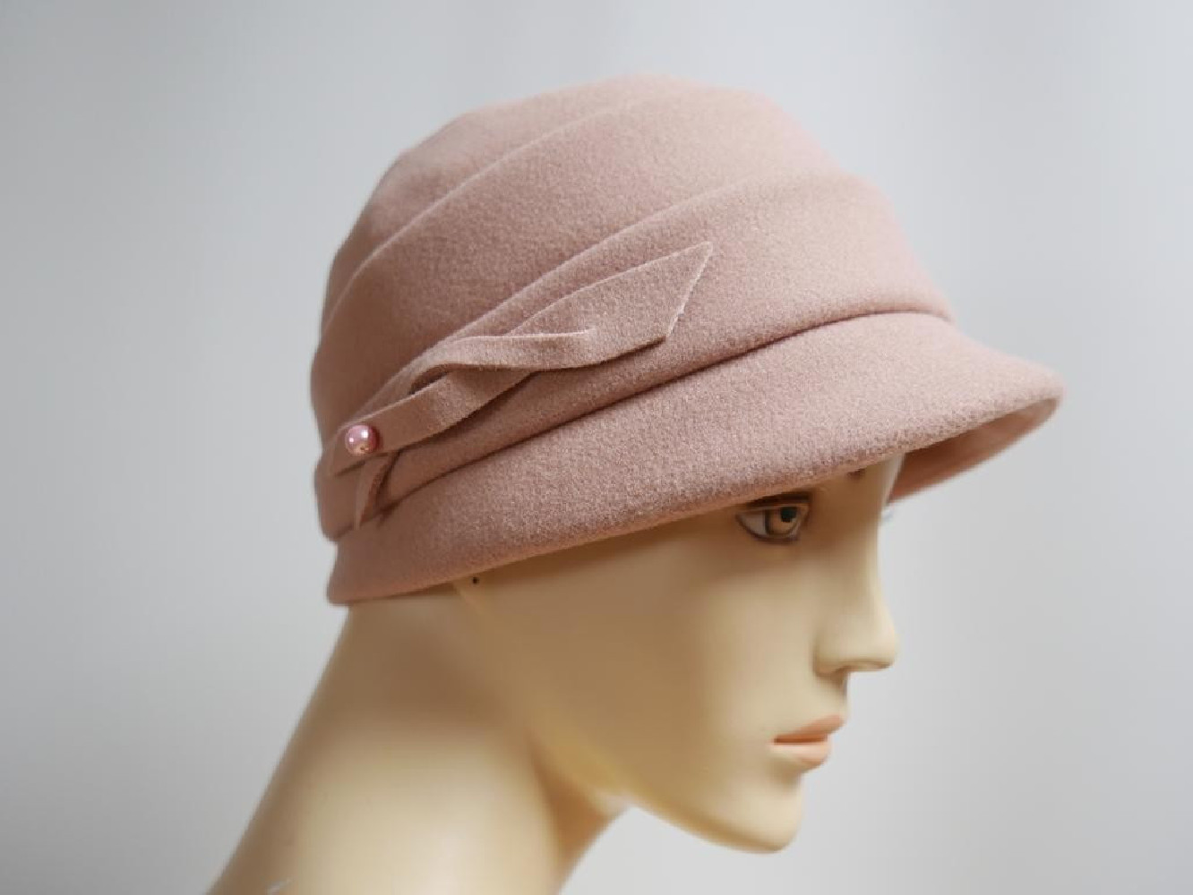 Różowa czapka z daszkiem do 58 cm regulowany