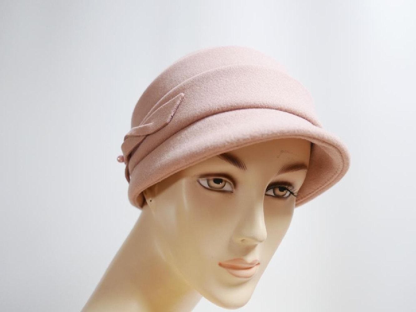 Różowa czapka z daszkiem do 58 cm regulowany