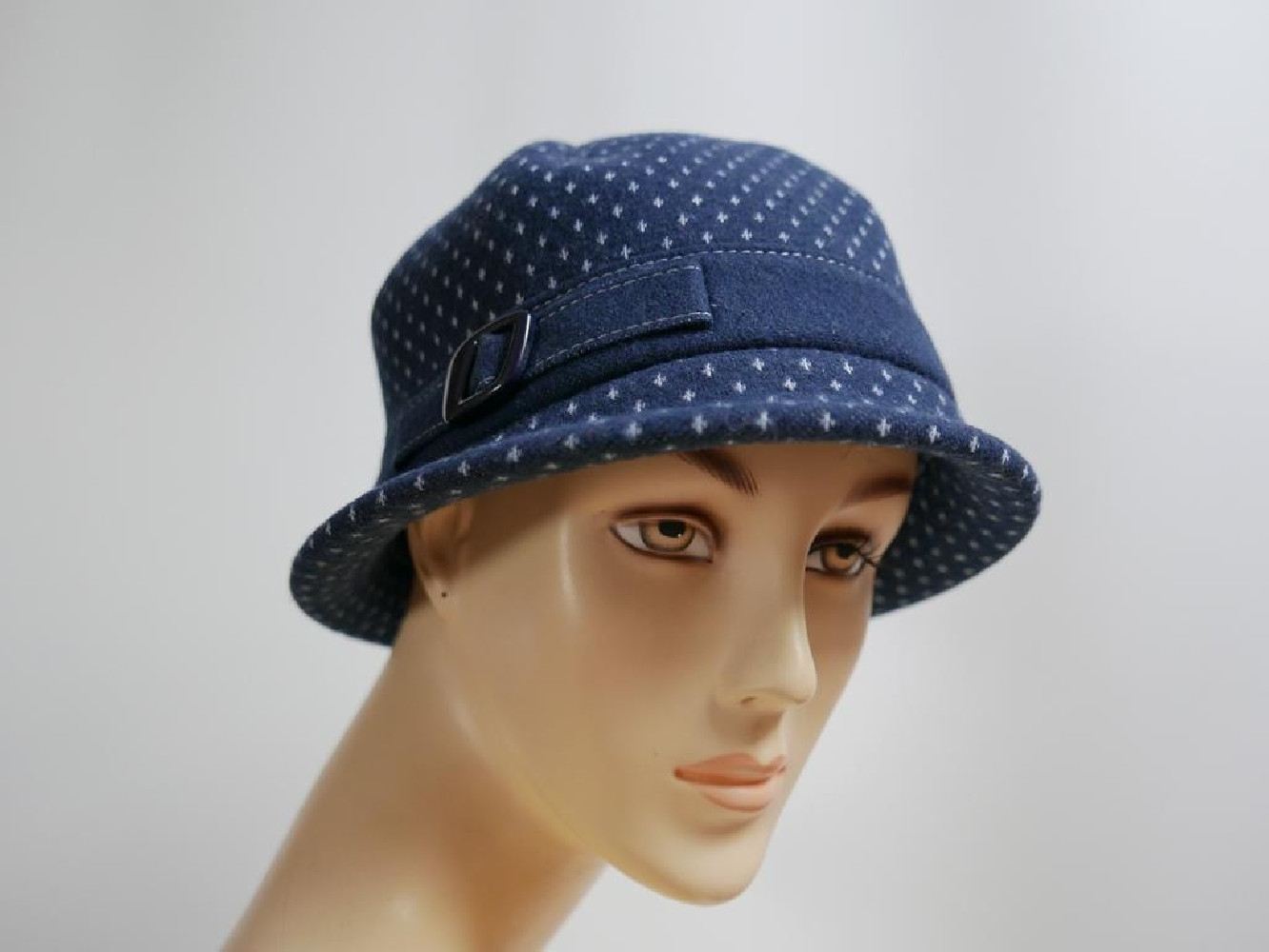 Granatowy w kropeczki kapelusz tkanina do 58 cm- regulowany