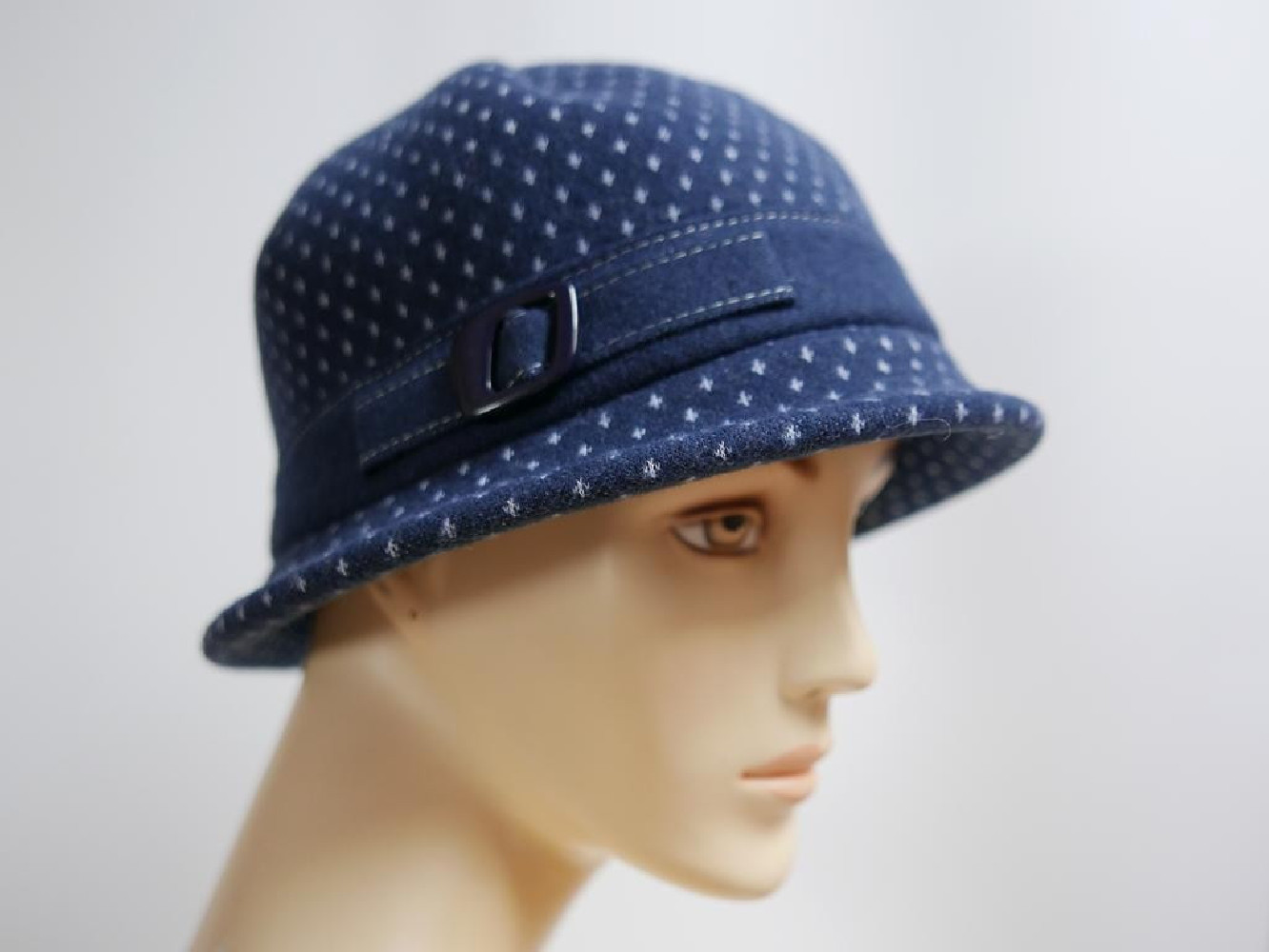 Granatowy w kropeczki kapelusz tkanina do 58 cm- regulowany