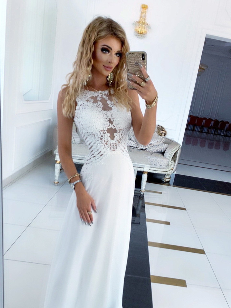 Suknia ślubna BENTLEY 40 r dostępna stacjonarnie