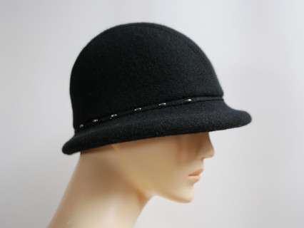 Czarny kapelusz tkanina do 58 cm- regulowany
