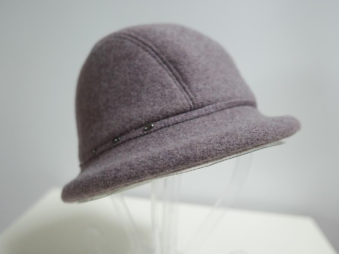 Wrzosowy kapelusz tkanina do 58 cm- regulowany