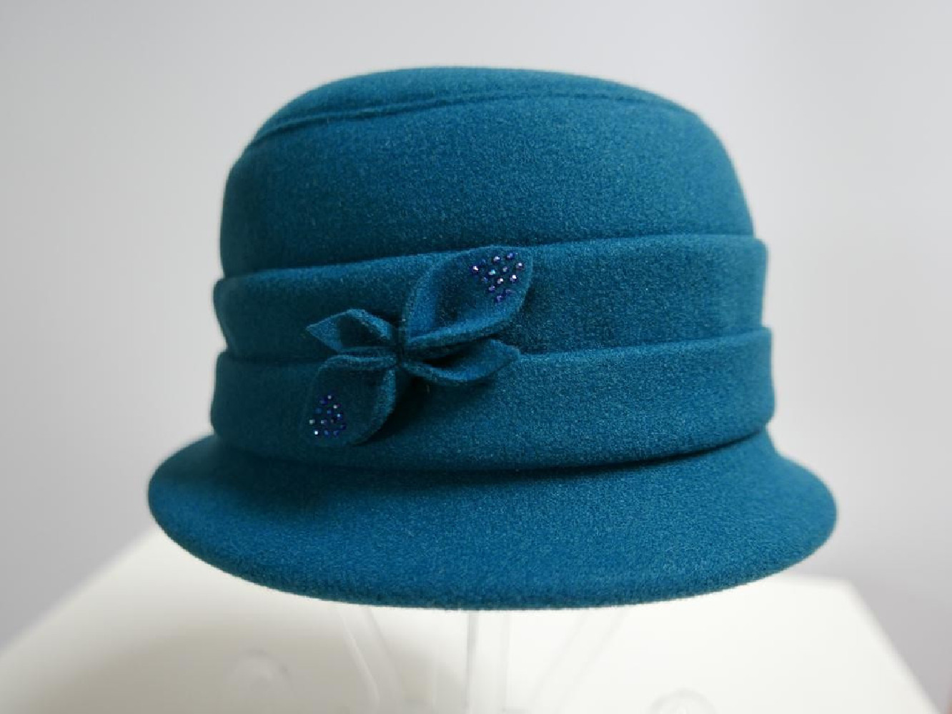 Turkusowy kapelusz tkanina do 58 cm- regulowany