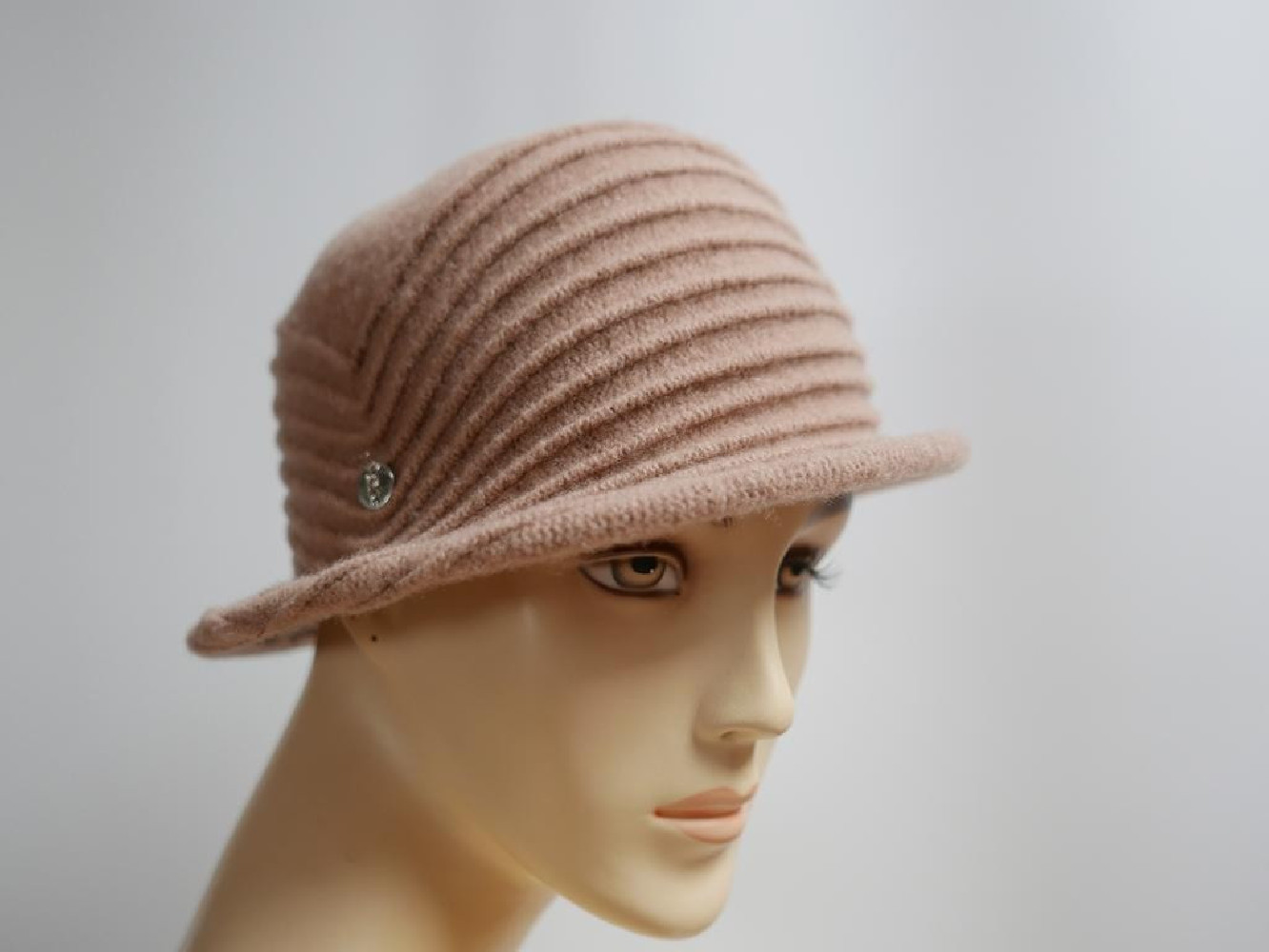 Beżowy kapelusz dzianina wełniana 57-59 cm