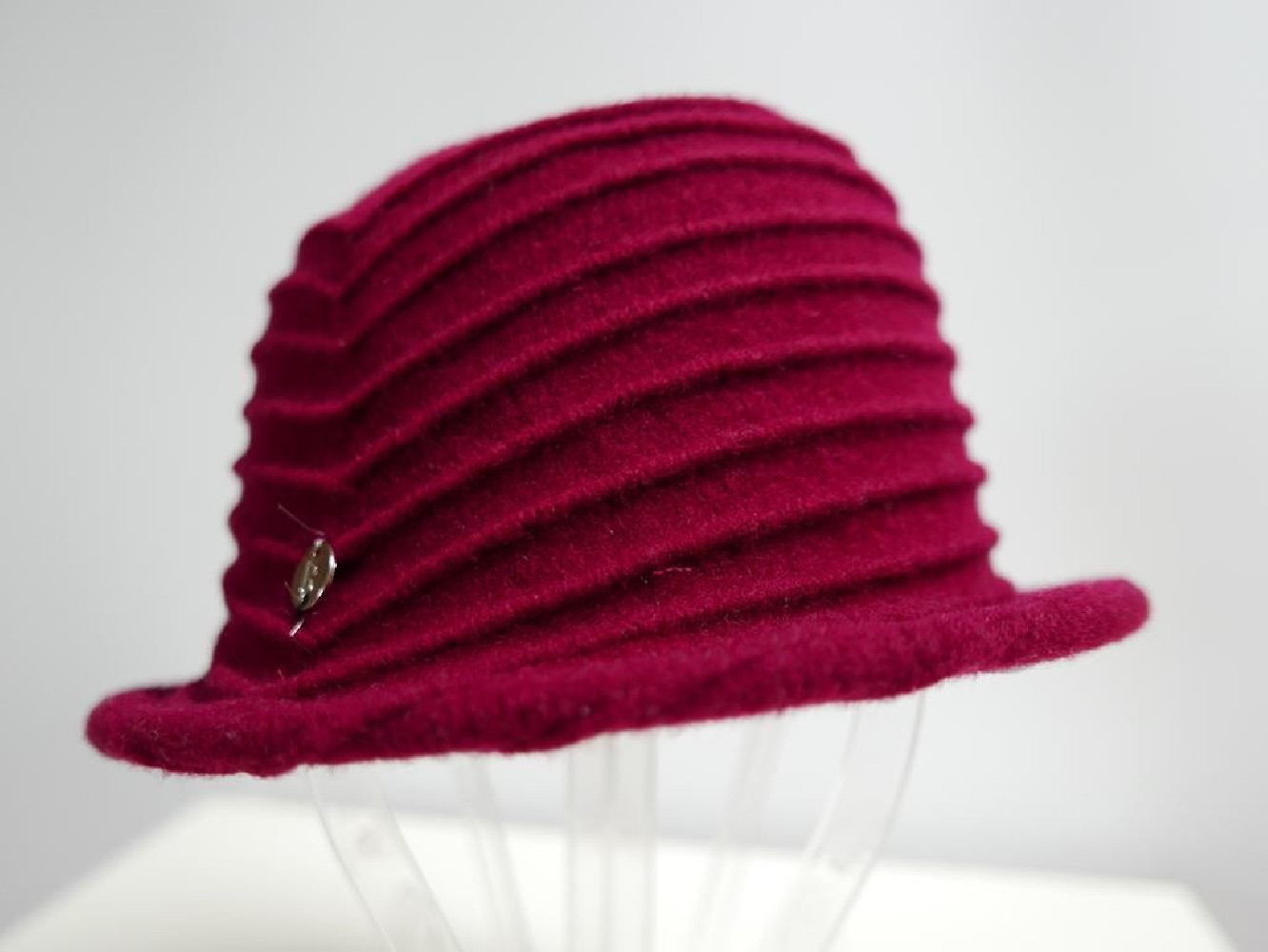 Bordowy kapelusz dzianina wełniana 54-56 cm